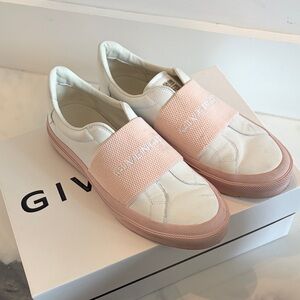 Givenchy Women's White and Soft Pink Sneakers